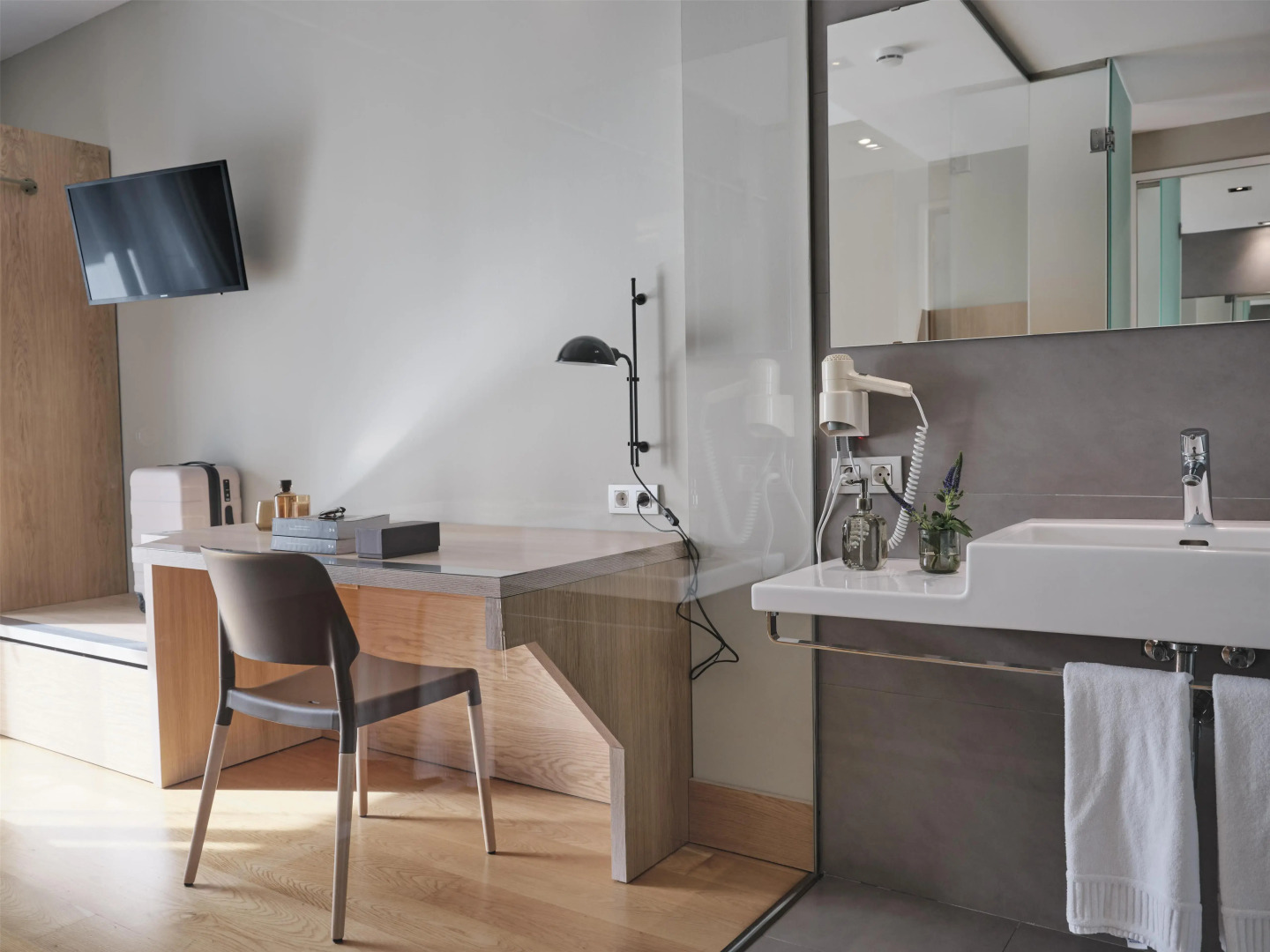 Qgat Suites & Events