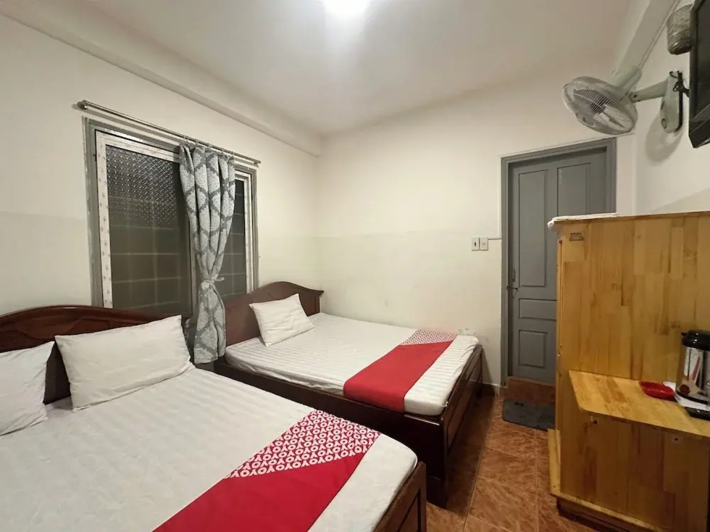 OYO 75466 13 Coins Bang Yai Hotel