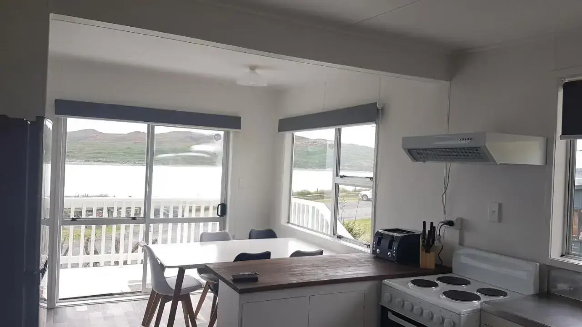 Karoro the Beach Front Bach with Views To Die For!