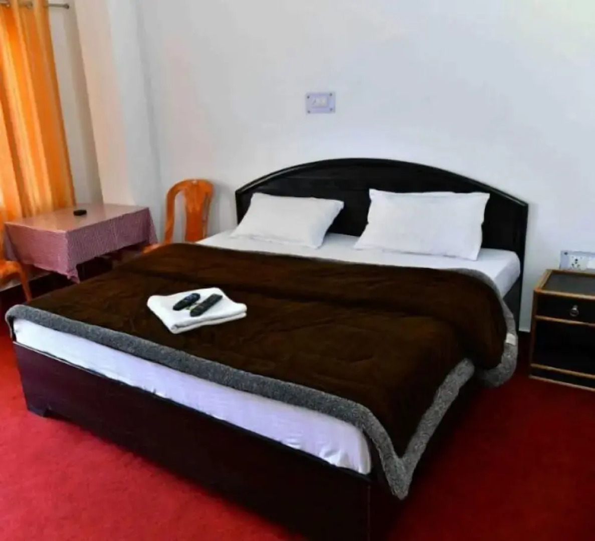 Hotel Taj Himalaya khirsu