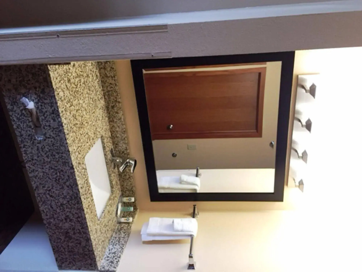 Super 8 by Wyndham Sturtevant/Racine