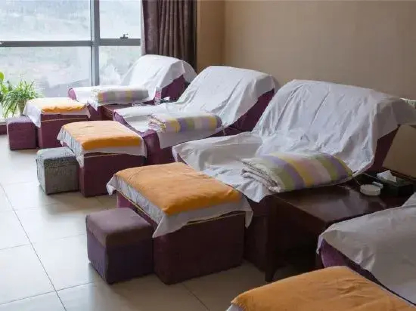 Zhangjiajie World Water Four Seasons International Hotel