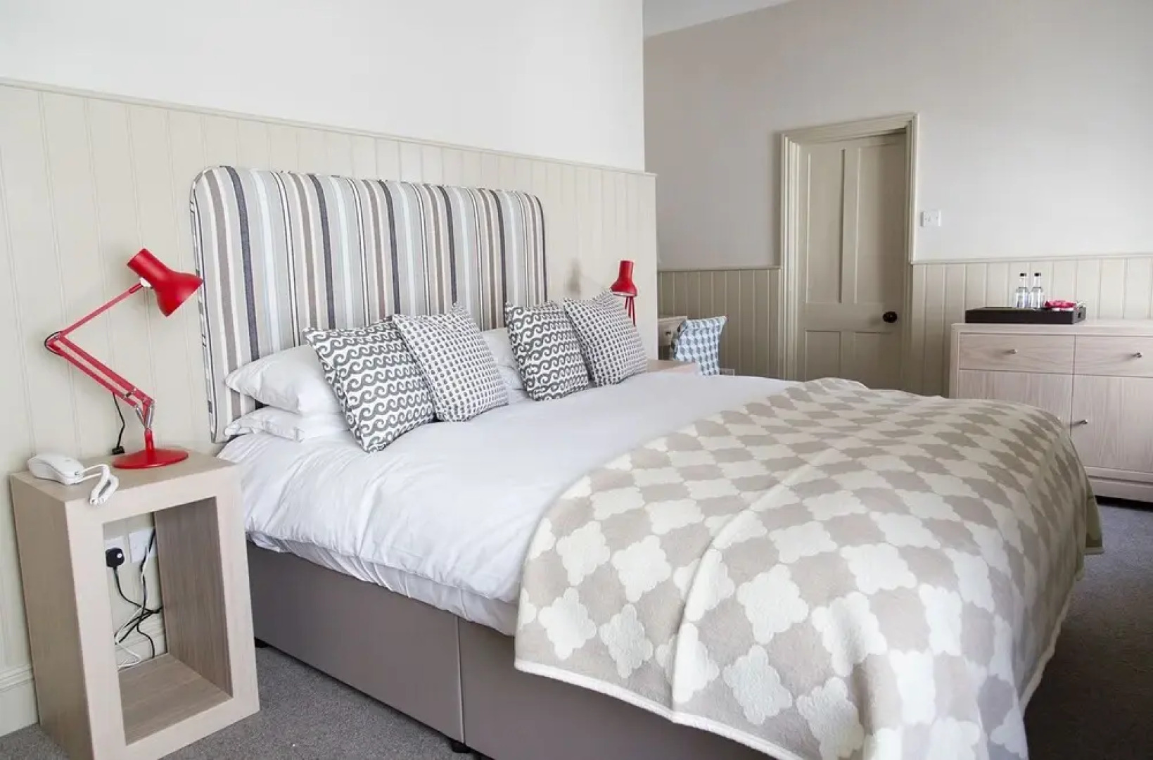 The White Horse Blakeney