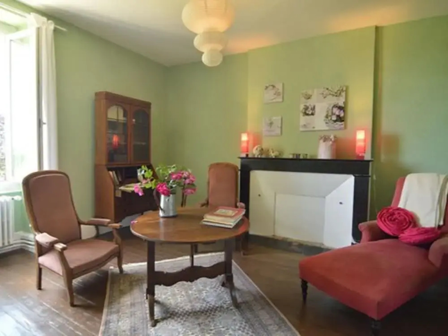 Lovely Mansion With Pond in Champvert