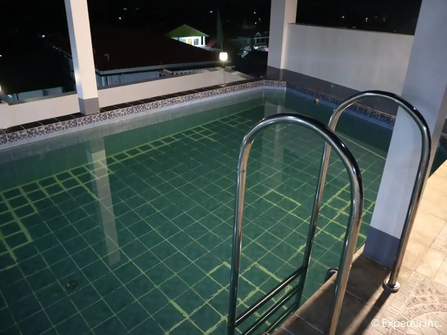 Endless Summer Hotel