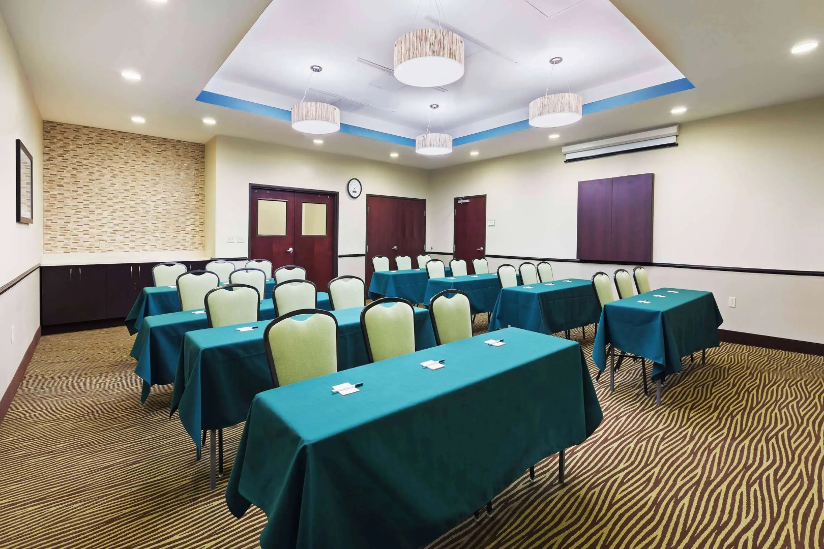 La Quinta Inn & Suites by Wyndham Floresville