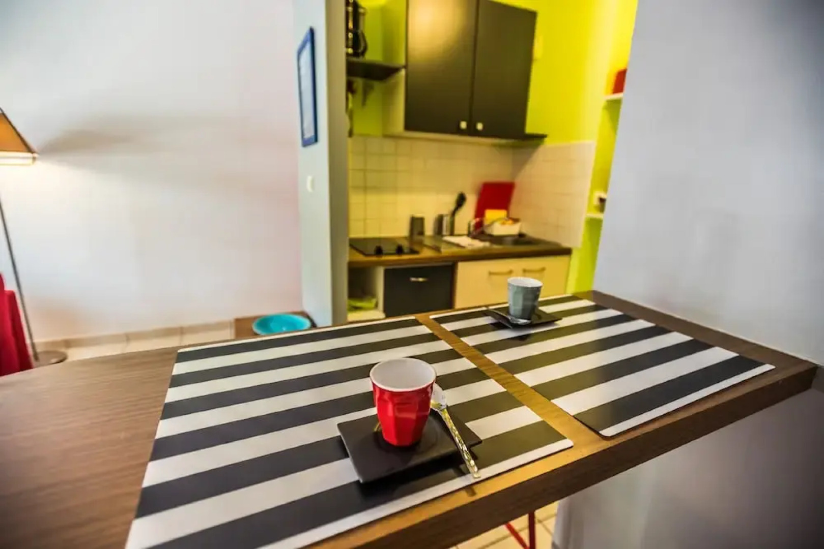 Appartement Kaza Logos