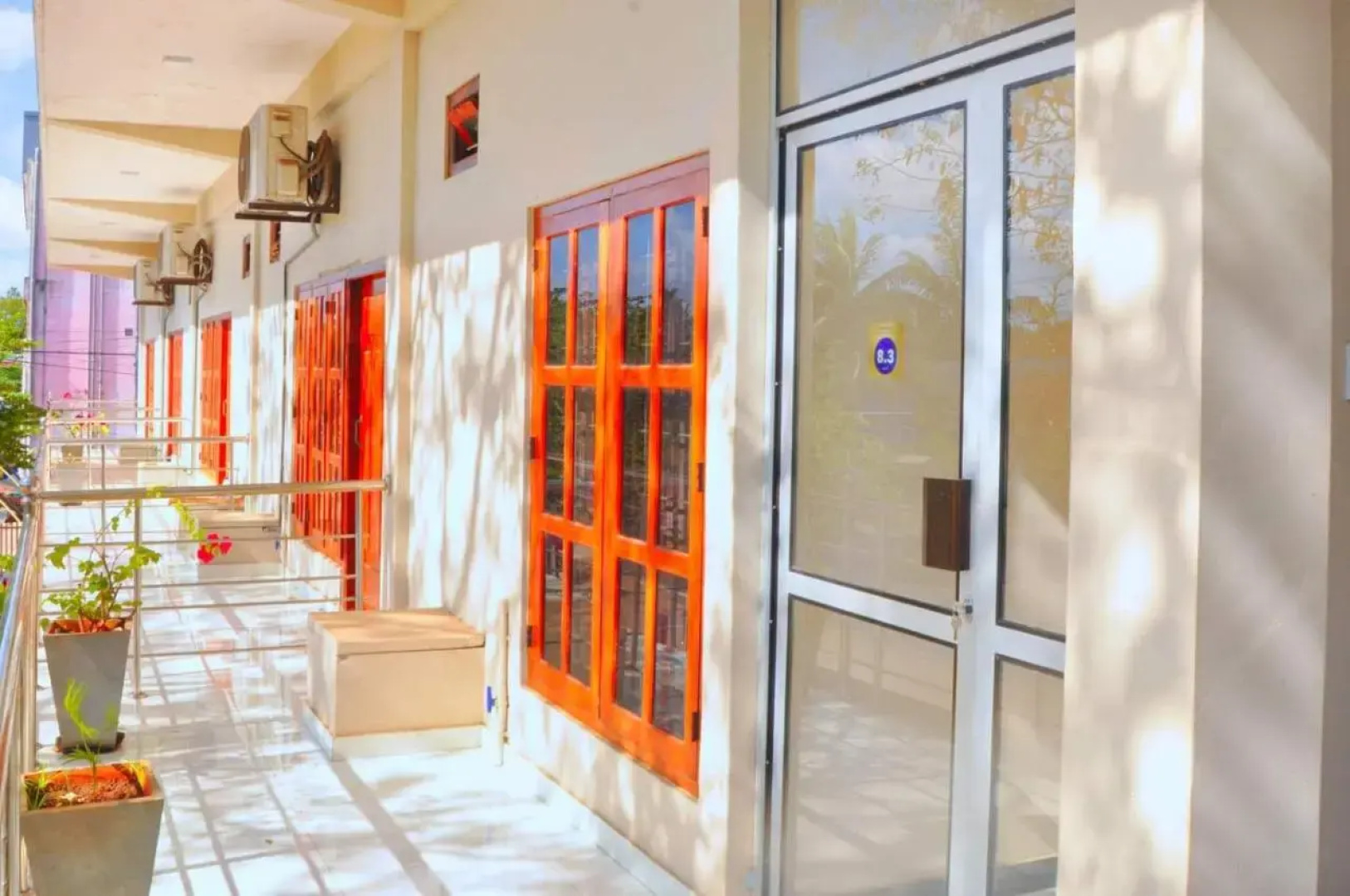 Thisha Hotel