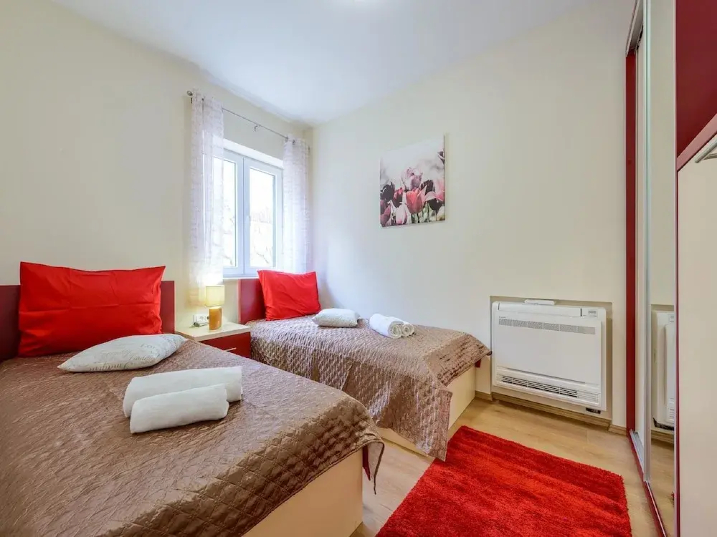 Villa Pave / Six Bedrooms H1