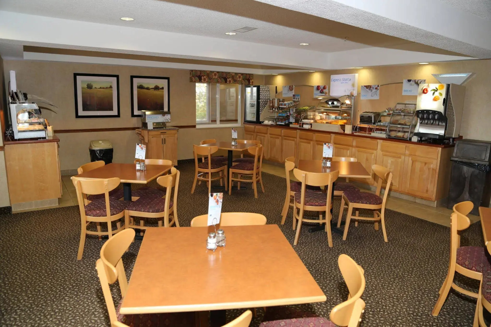 Holiday Inn Express Warrenton by IHG