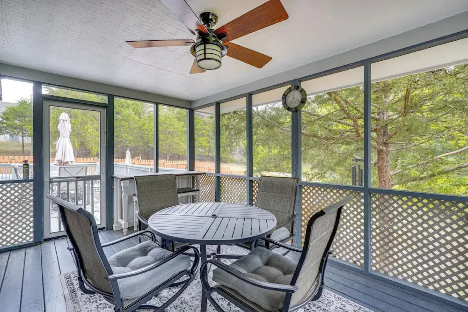Near Dtwn Eureka Springs: Holiday Island Home!