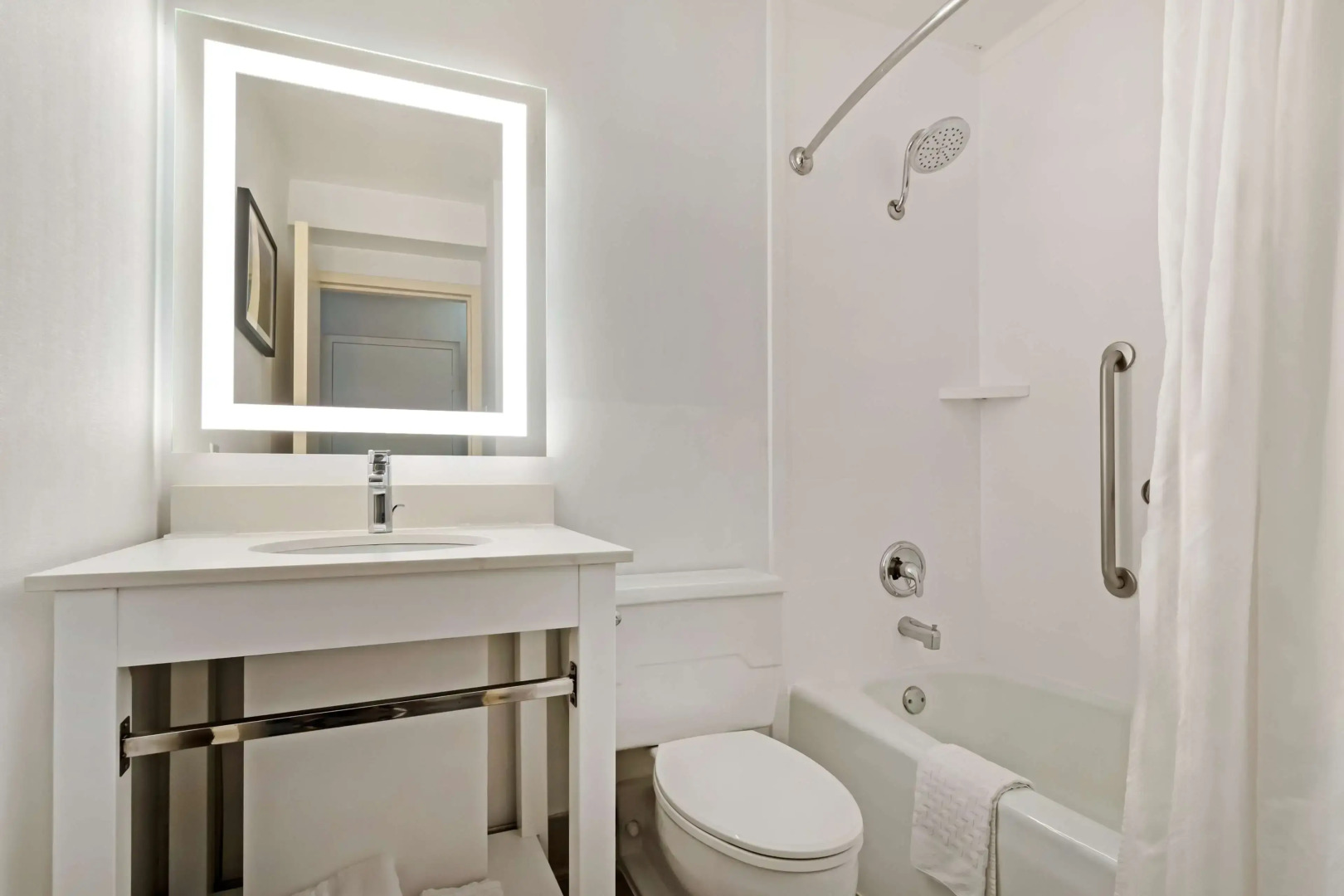 Best Western Plus Kansas City Sports Complex Hotel