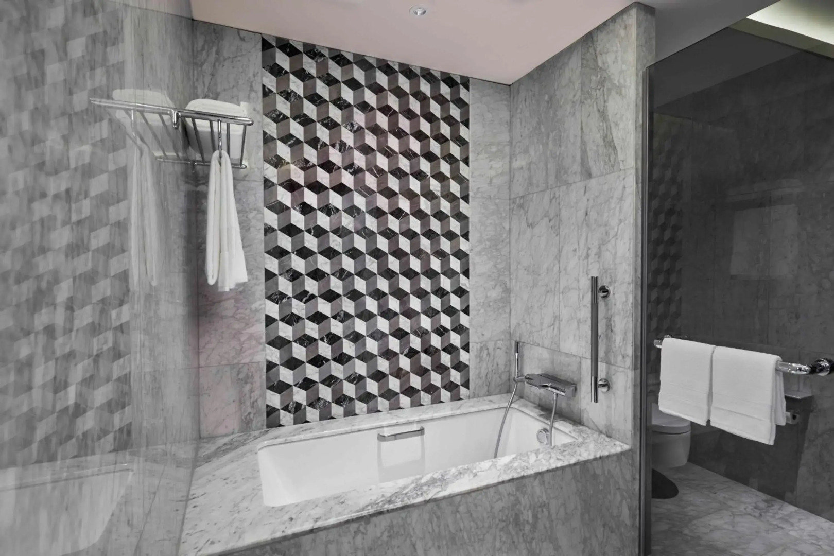 Hilton Manila Newport World Resorts