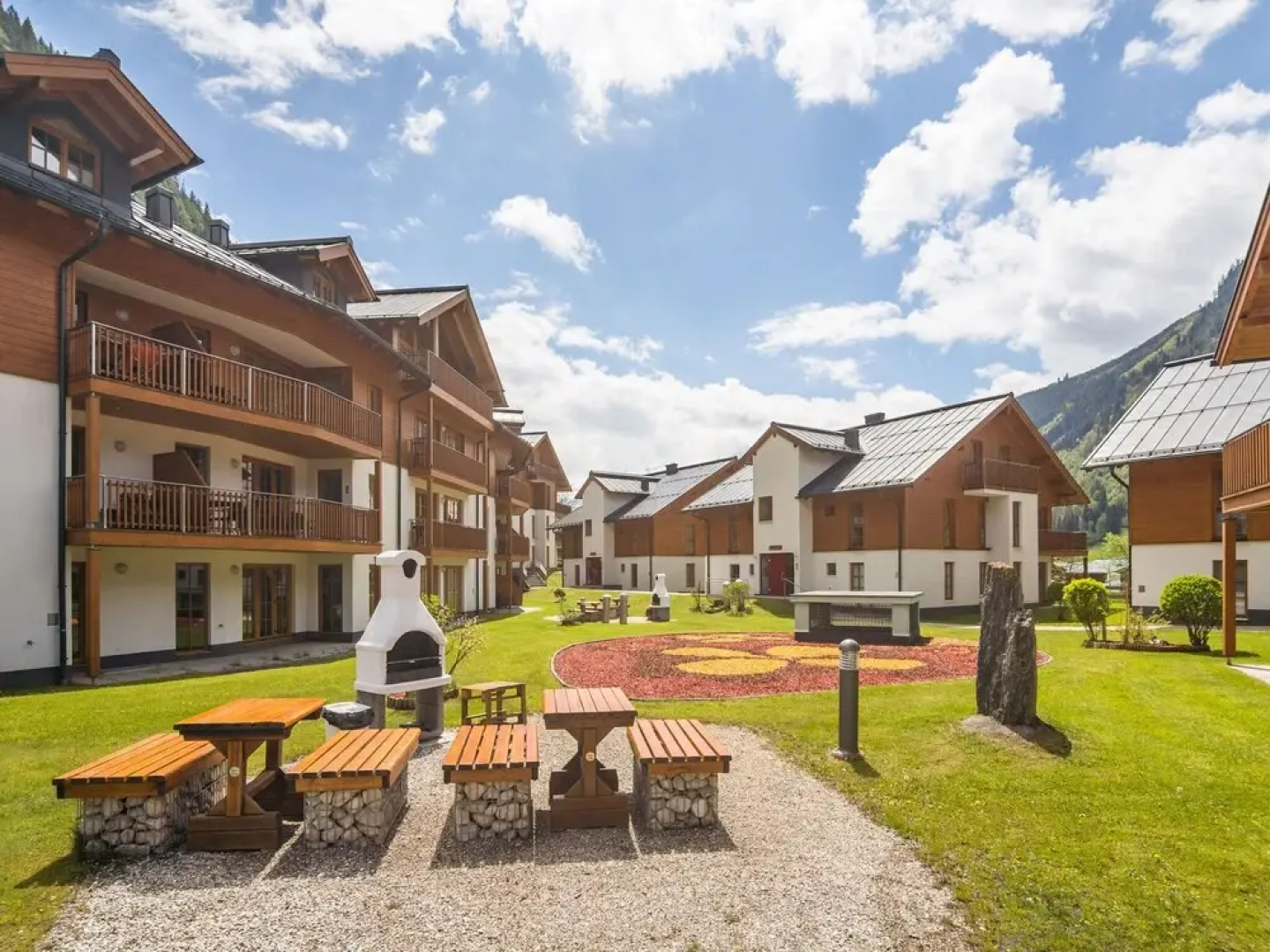 Cozy Apartment in Rauris near Forest