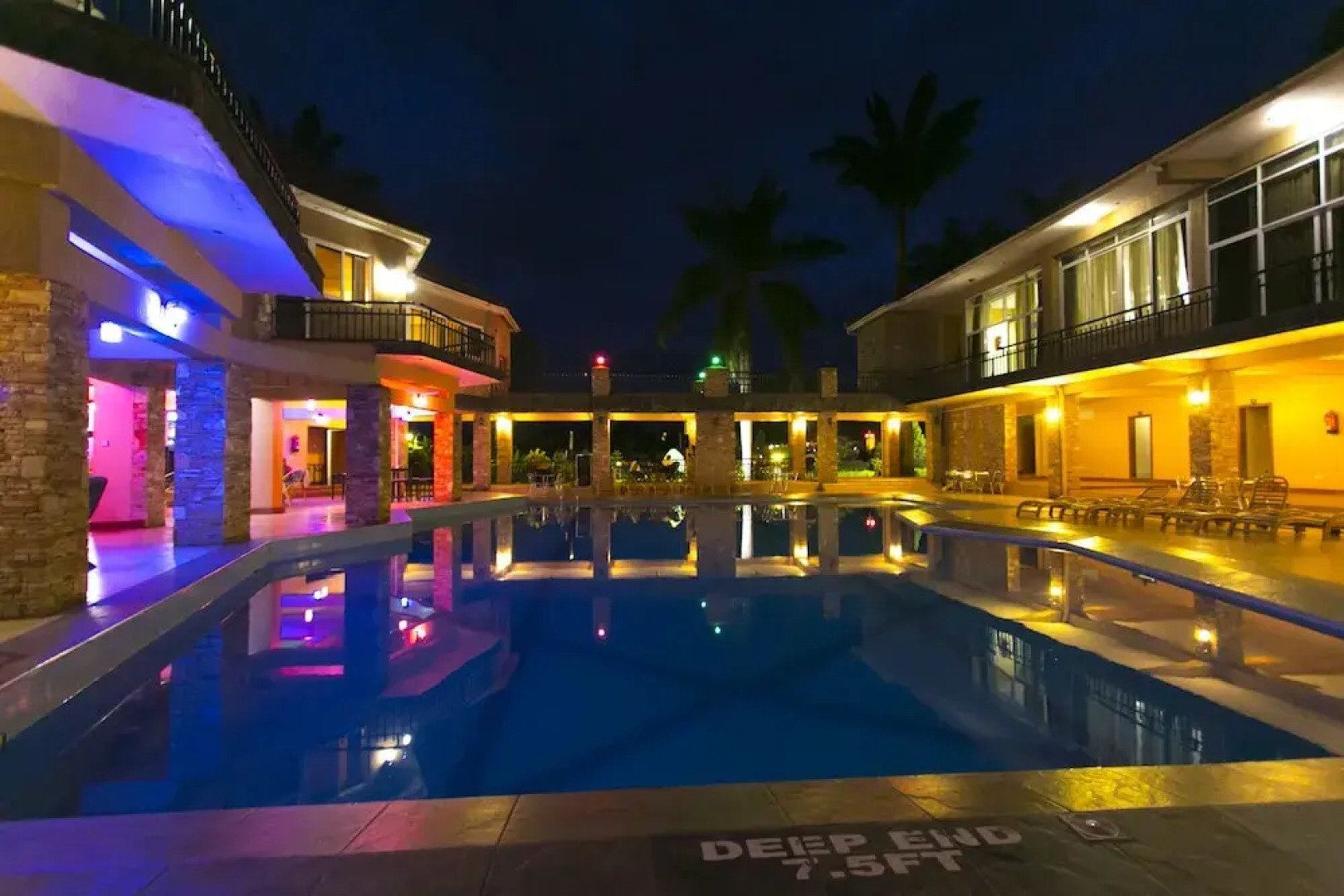 Wash and Wills Hotel