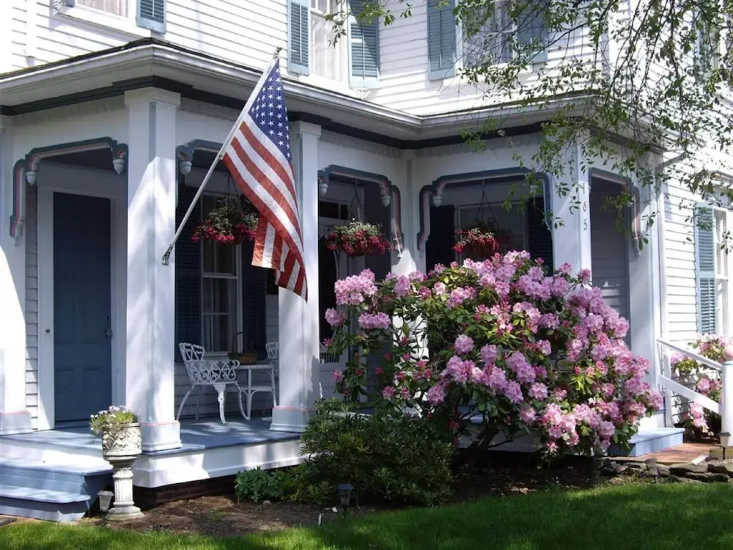 Isaiah Jones Homestead Bed & Breakfast