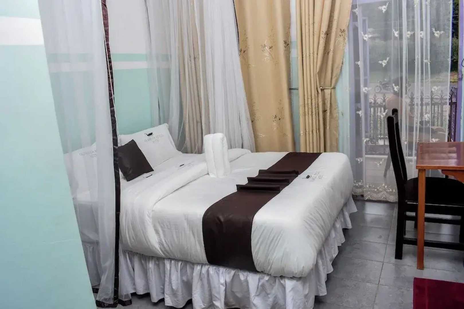 Glamour Apollo Hotel Webuye