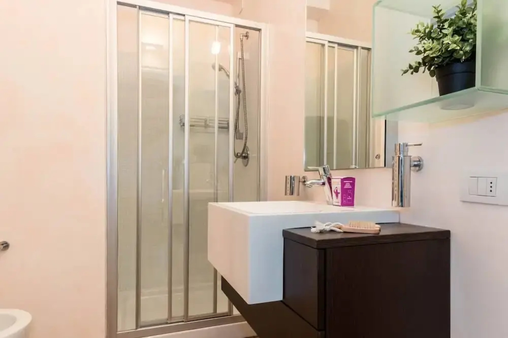 JOIVY Lake Como Waterfall House