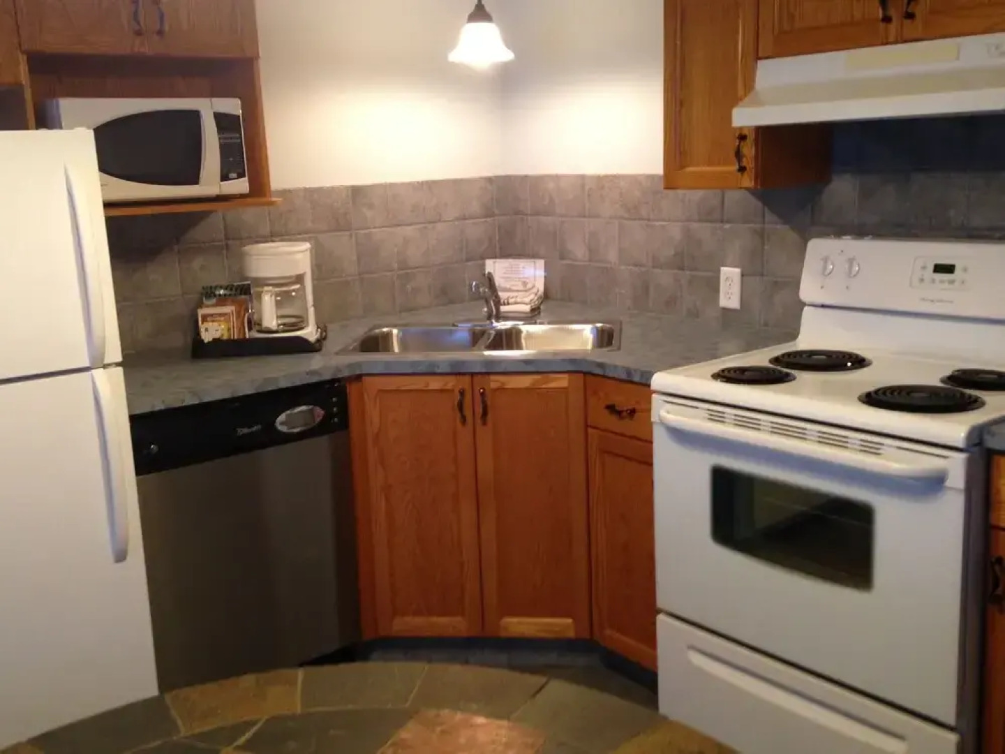 Misty Mountain Inn and Suites