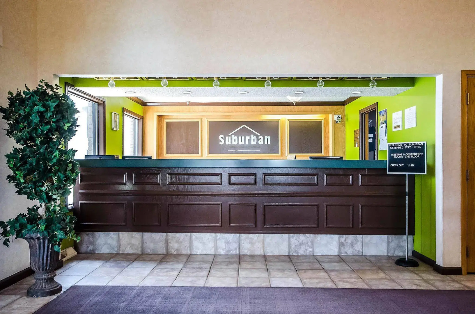 Clarion Inn & Suites Evansville Eastland Area