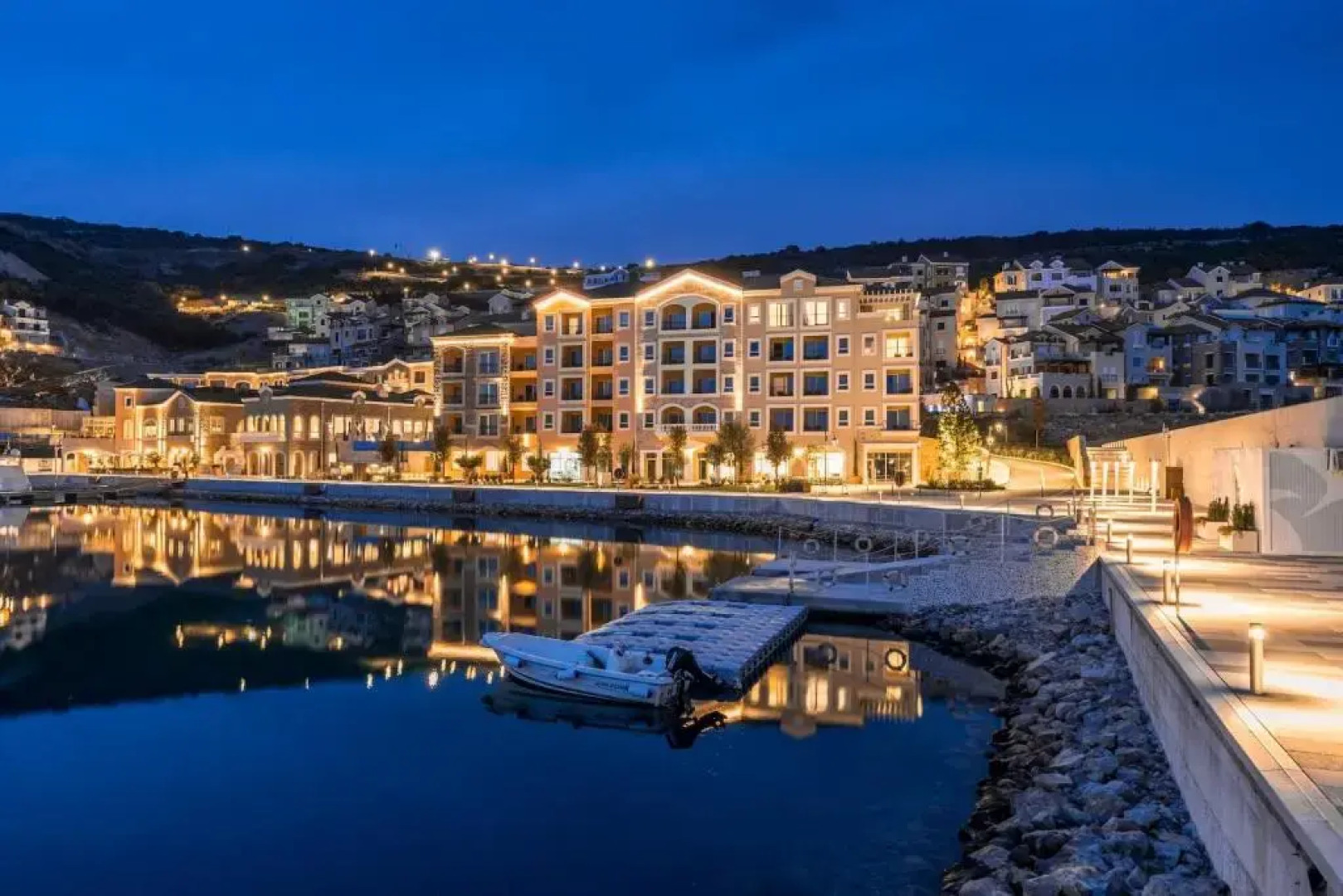 Lustica Bay Centrale lovely 2 bedroom apartment