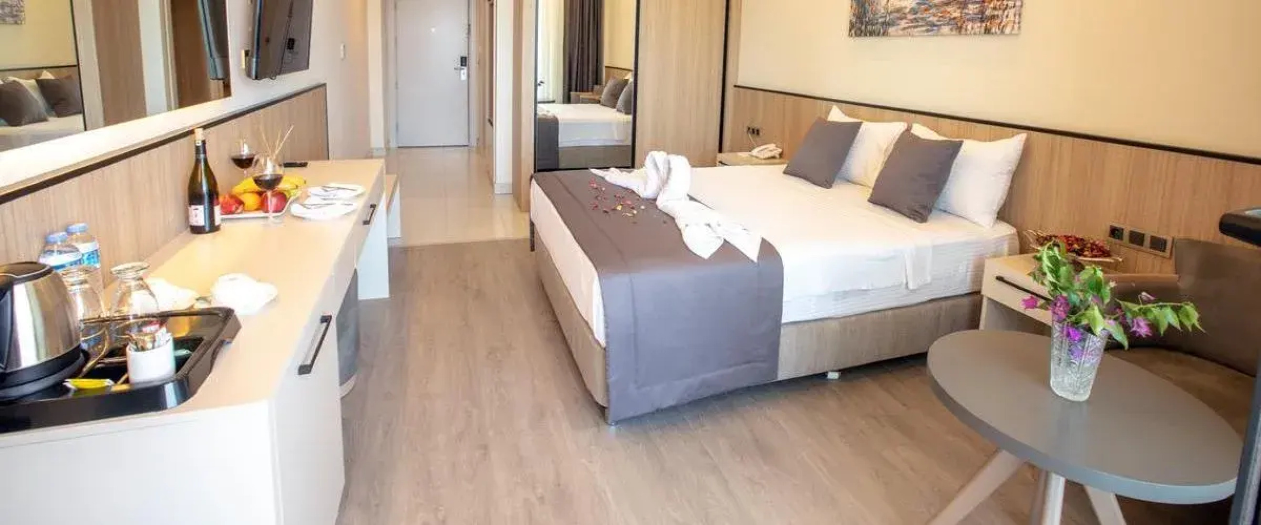 Polaris Otelbeach Club