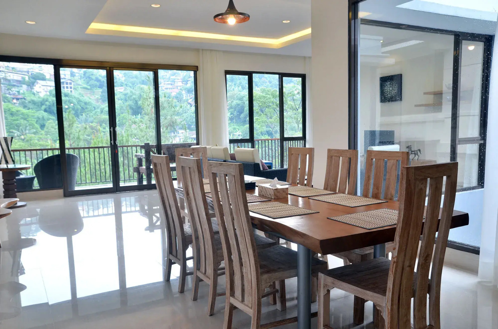 Permai Villa Dago with Pool - Resor Dago Pakar Bandung