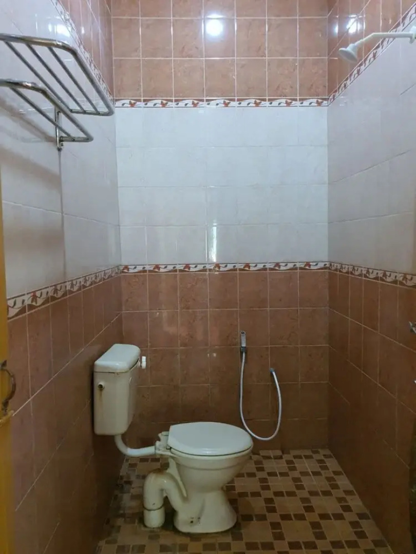 Hotel Z Dirgahayu 313 by Oyo Rooms