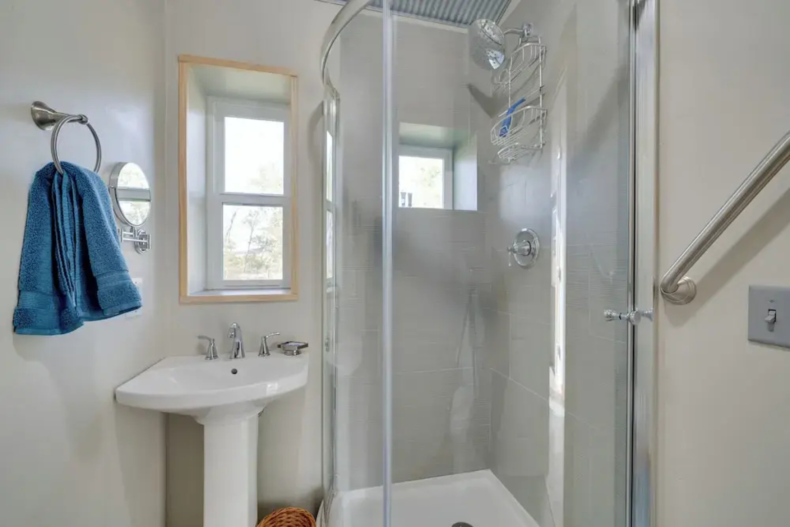 Beautiful Ranch Cottage - 45 Mi to Yellowstone NP!