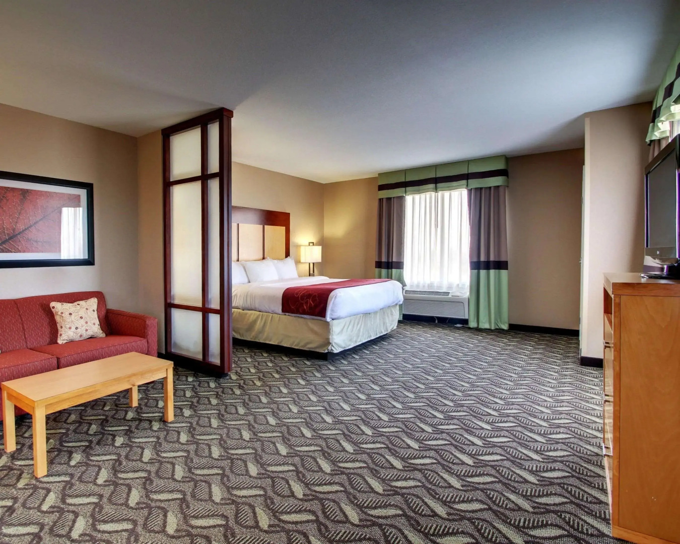 Comfort Suites Airport