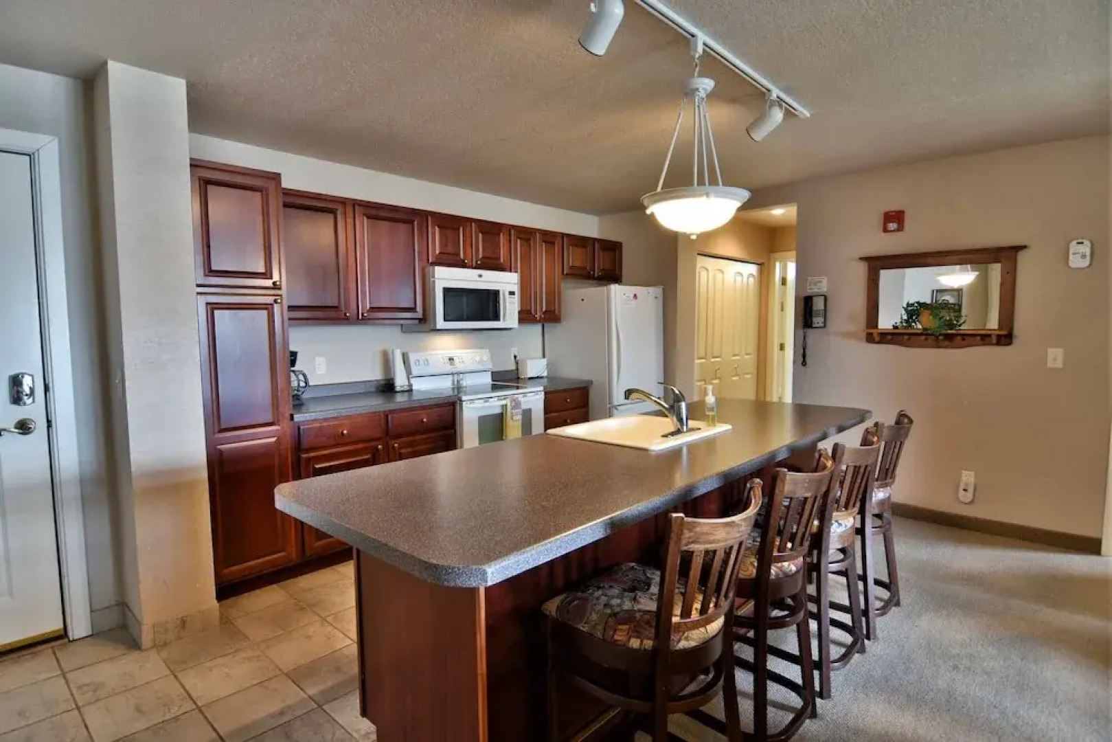 Unit 301 3 BD/ 3 BA Condo 3 Bedrooms 3 Bathrooms Condo