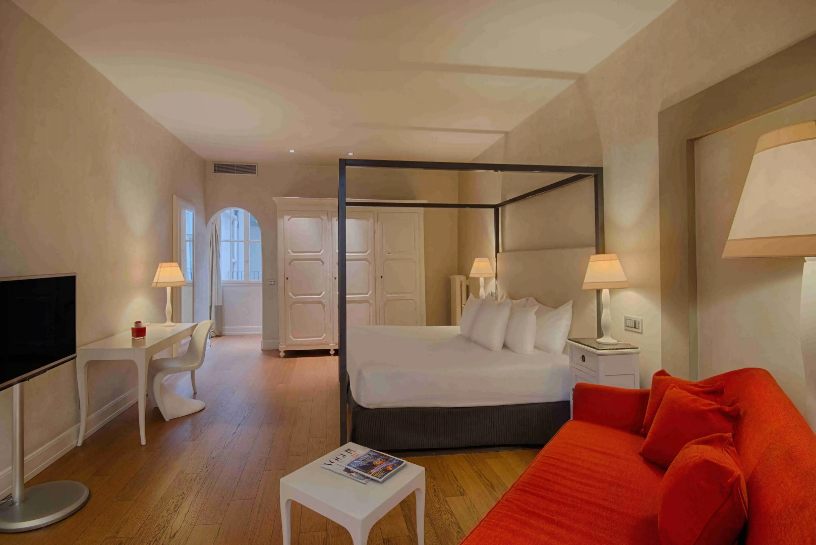 Отель NH Collection Firenze Porta Rossa