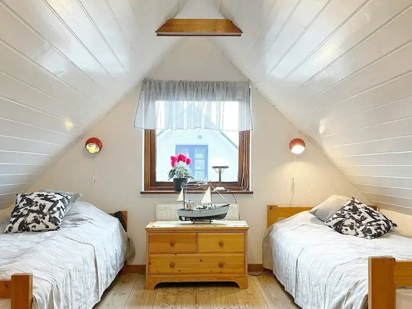 8 Person Holiday Home in Beddingestrand-by Traum