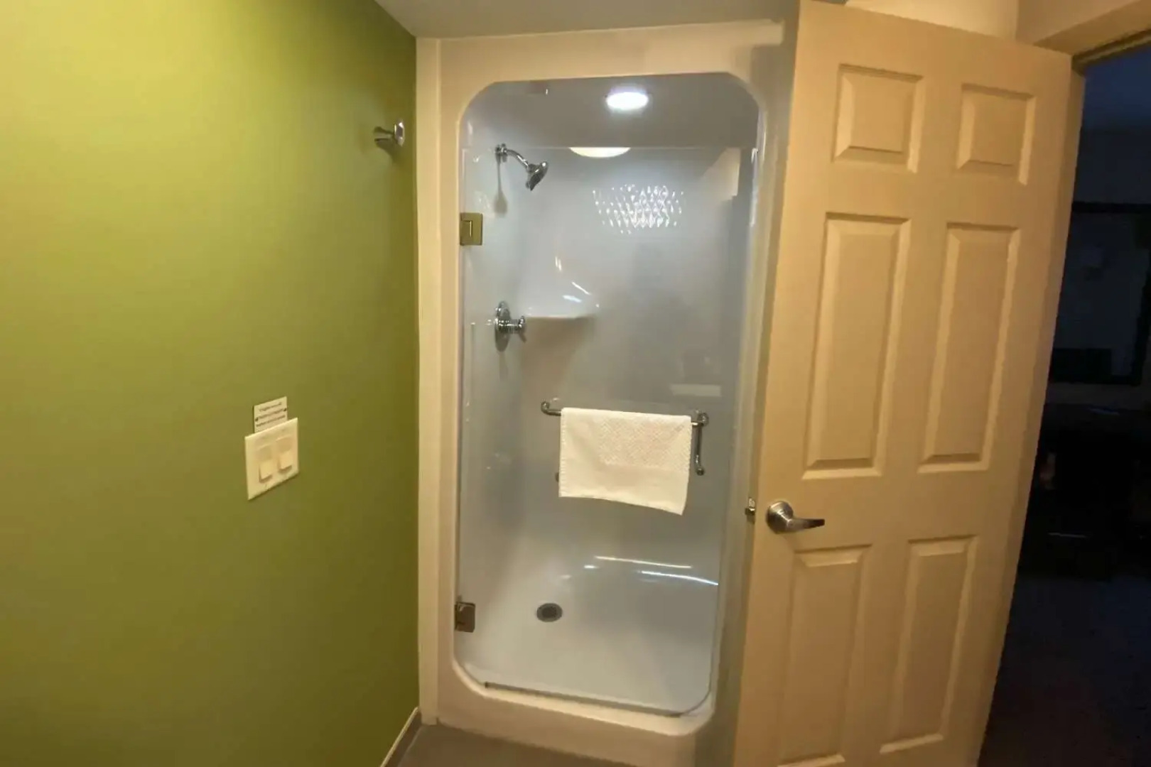 Sleep Inn & Suites Niantic North