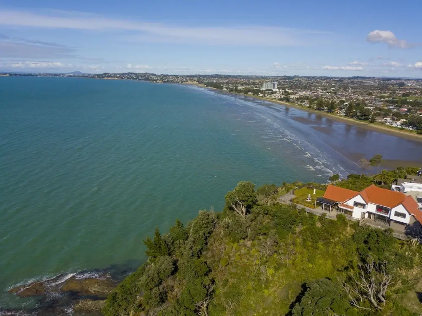 Orewa Cliff Top Holiday Home