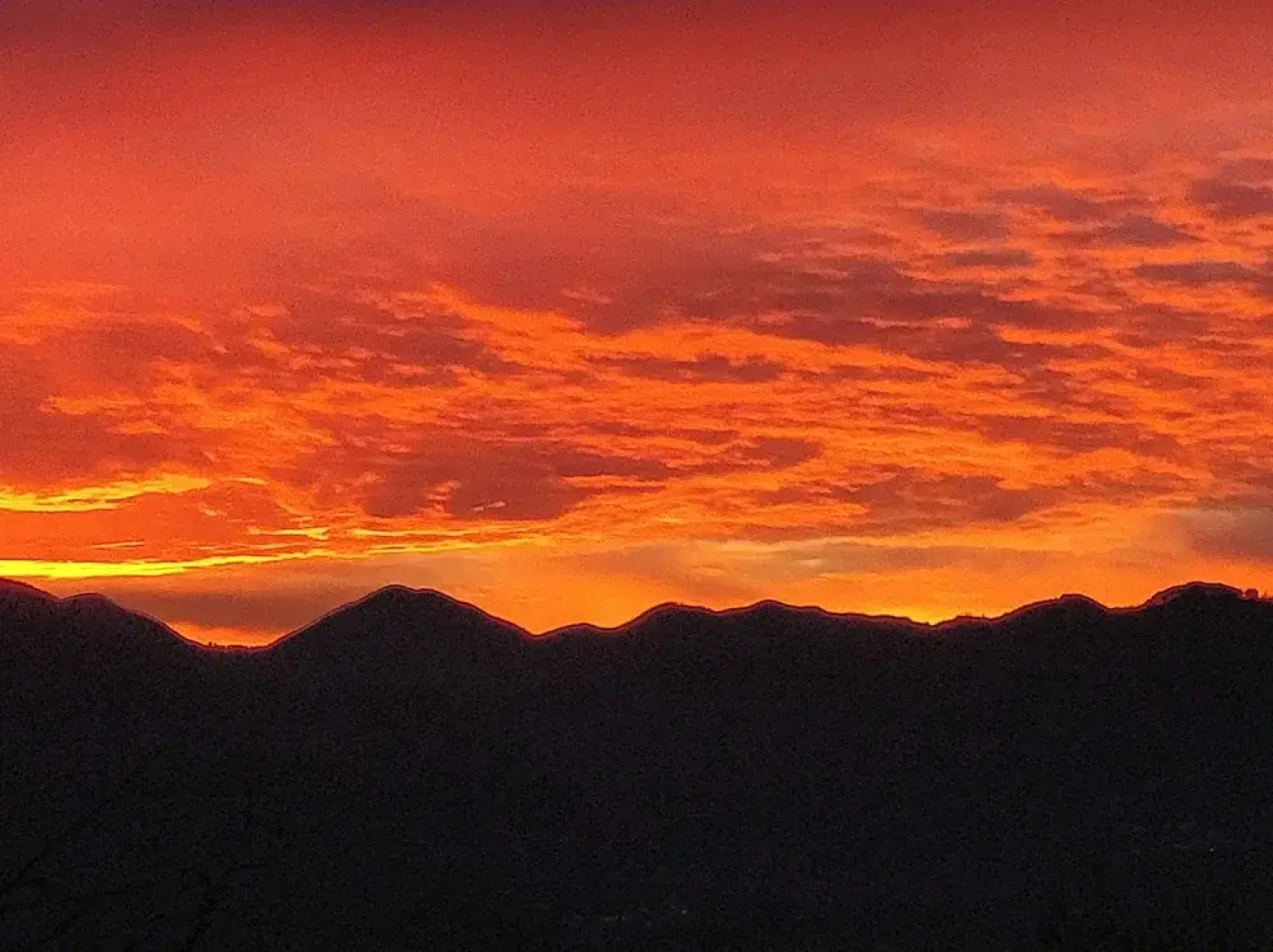 Villa 3 Bed 4 Bath Sleeps 8 Pool Hot tub Air Con