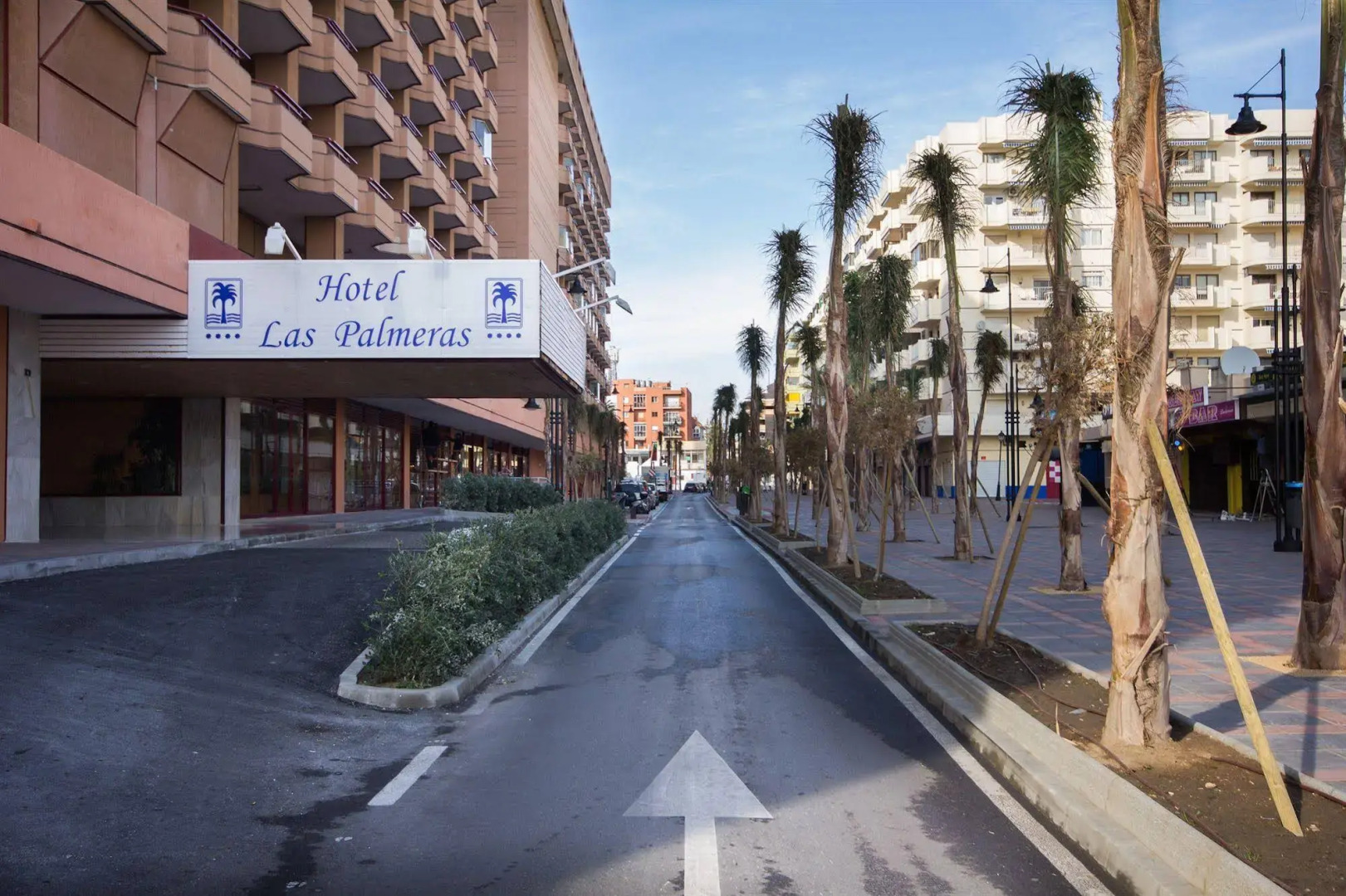 Отель Las Palmeras Affiliated by FERGUS 