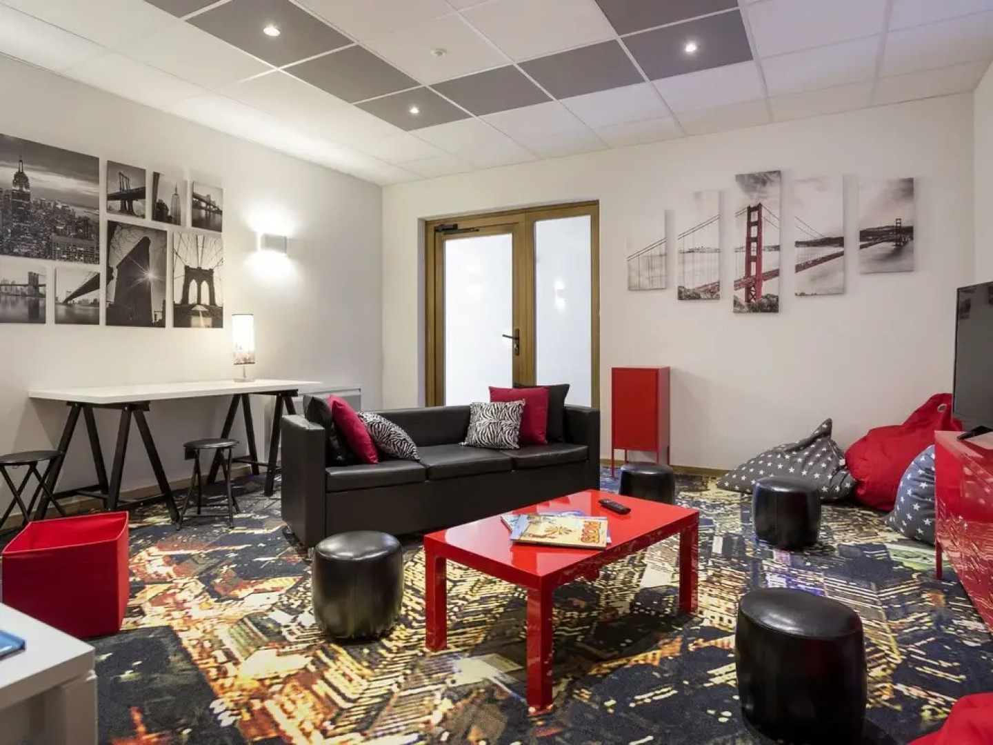 Chic apartment 300 m from the ski lift in a mountain village