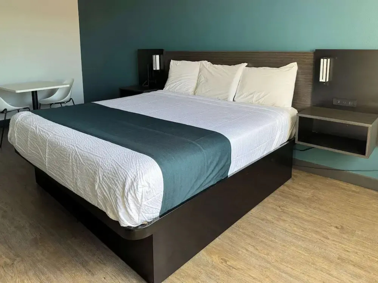 Studio 6 Suites Gardena, CA