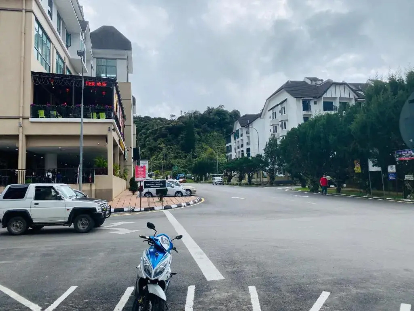 100 Backpackers Hostel