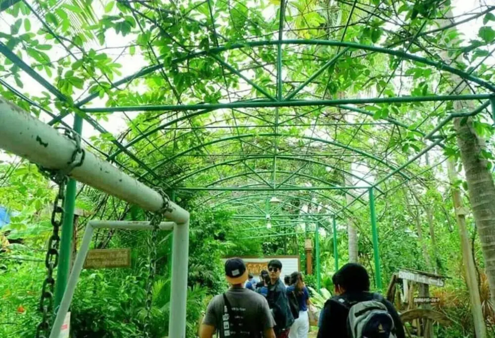 RuenNamyen Resort