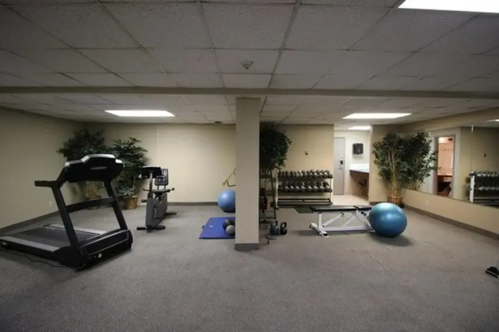 Tunnel Mountain Resort