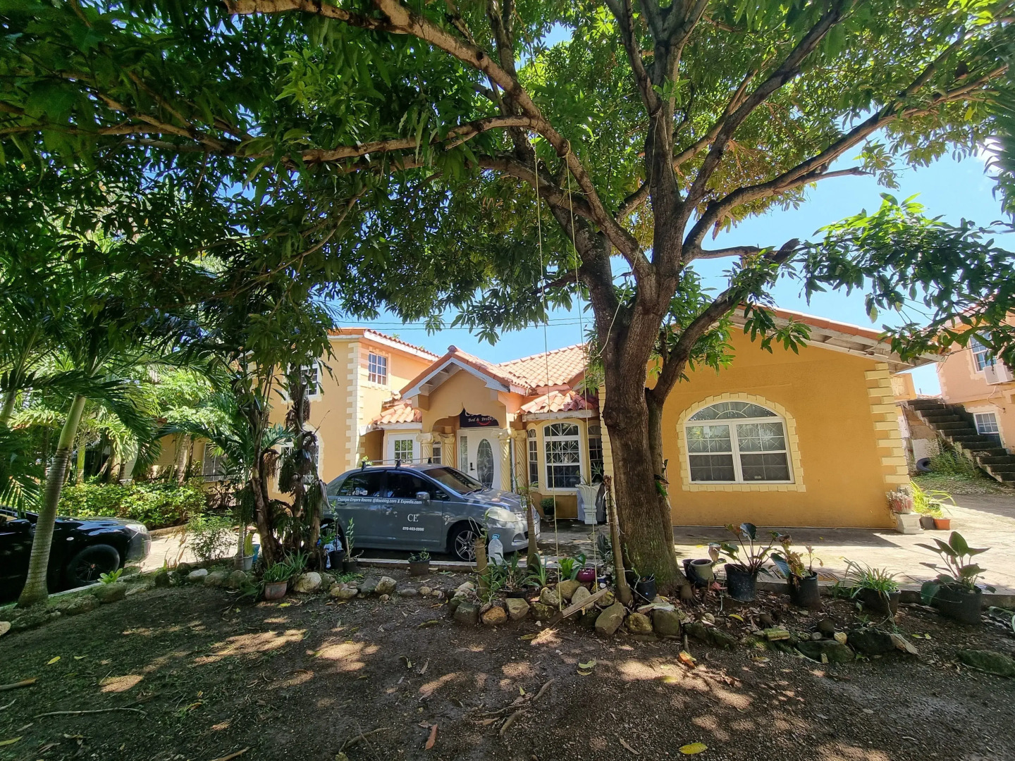 Leisure Duplex At Csompo Silver Manor