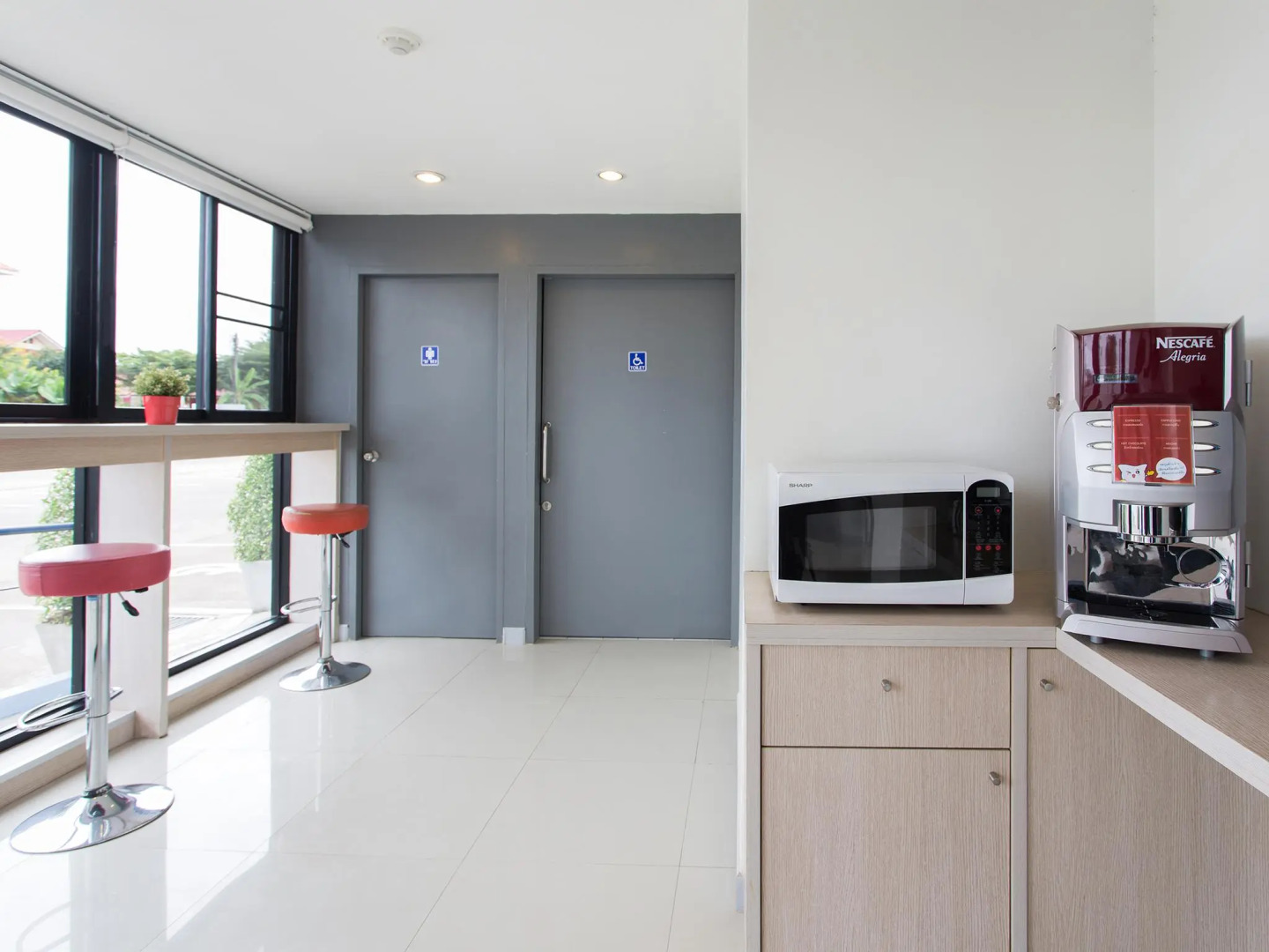 Hop Inn Trang (SHA Extra Plus)