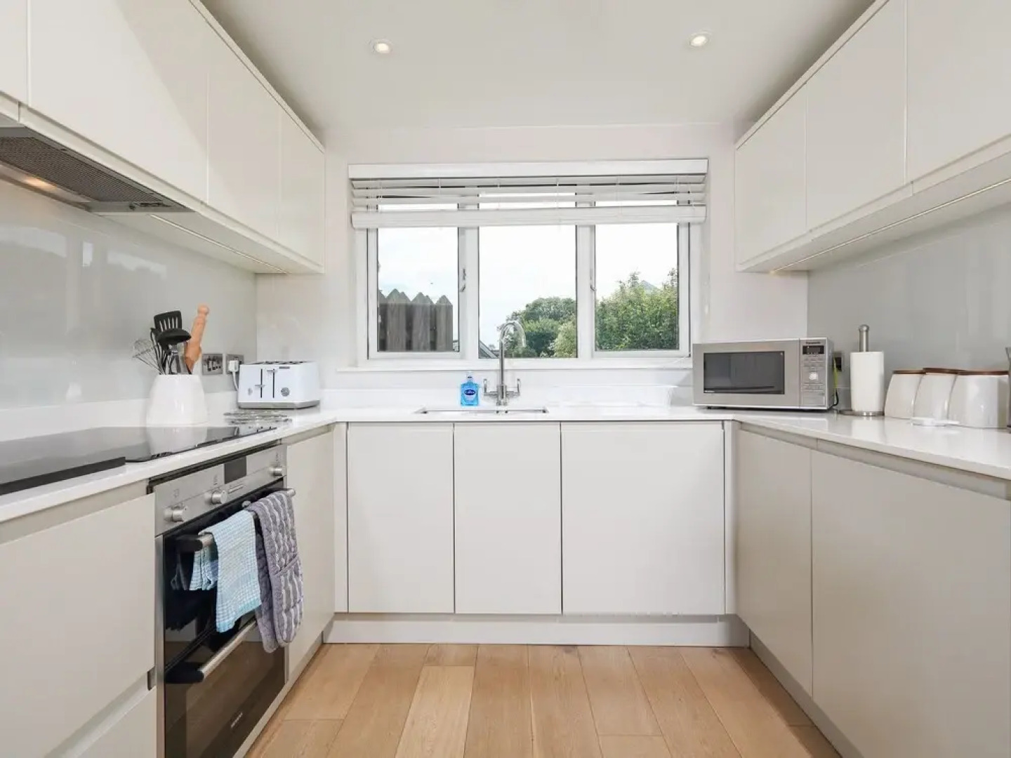 Keepers Lodge, Hillfield Village