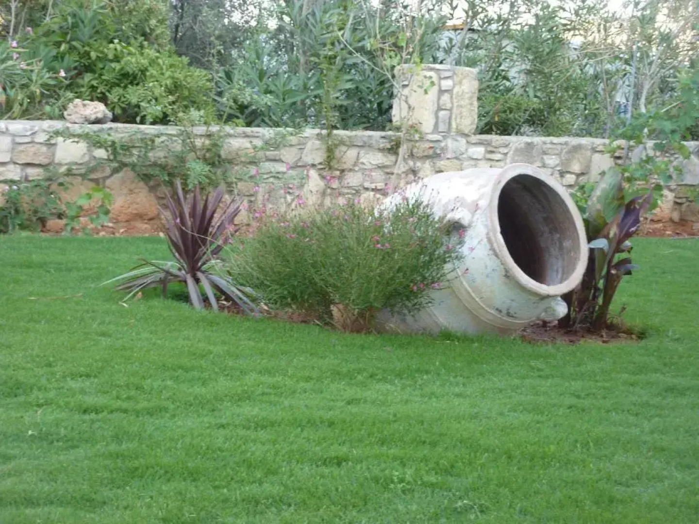 Arsinoi Studios and Apartments