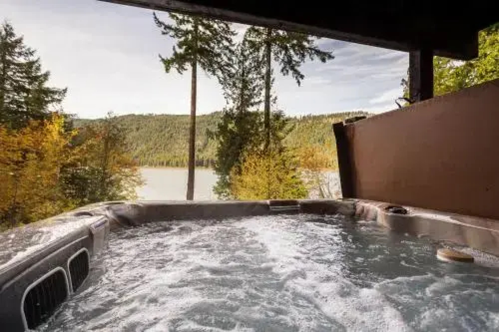 Otter Chalet on Fish Lake Cabin Rental