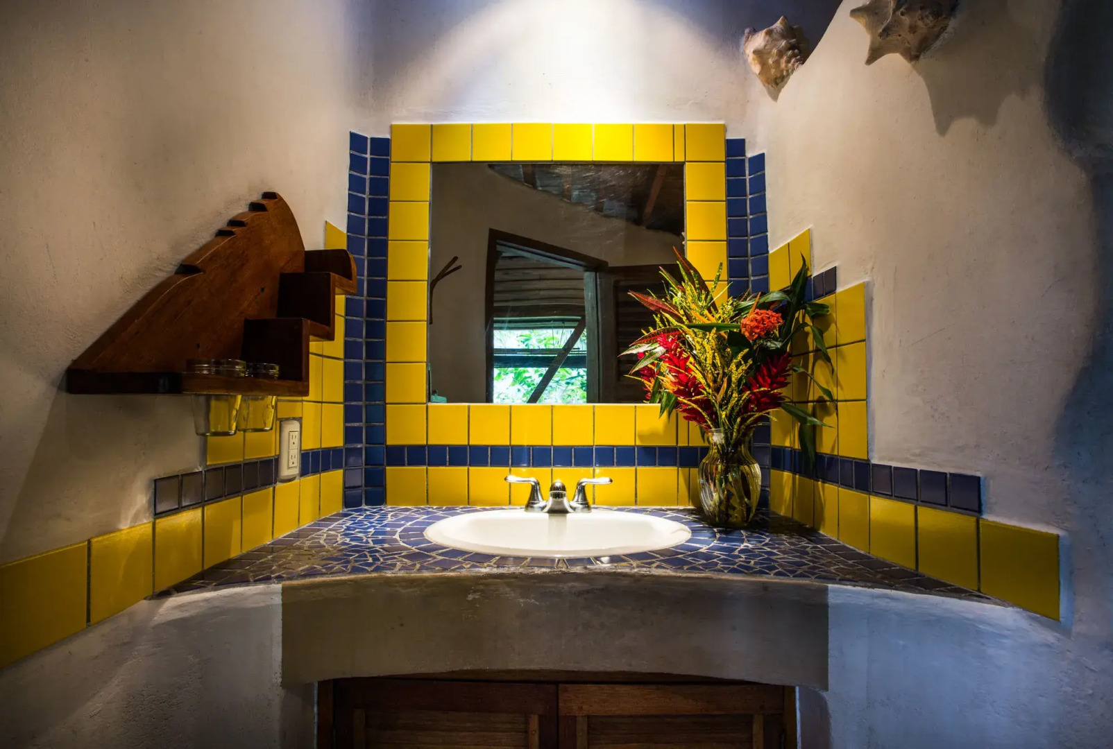 Omega Tours Adventure Company & Eco Jungle Lodge