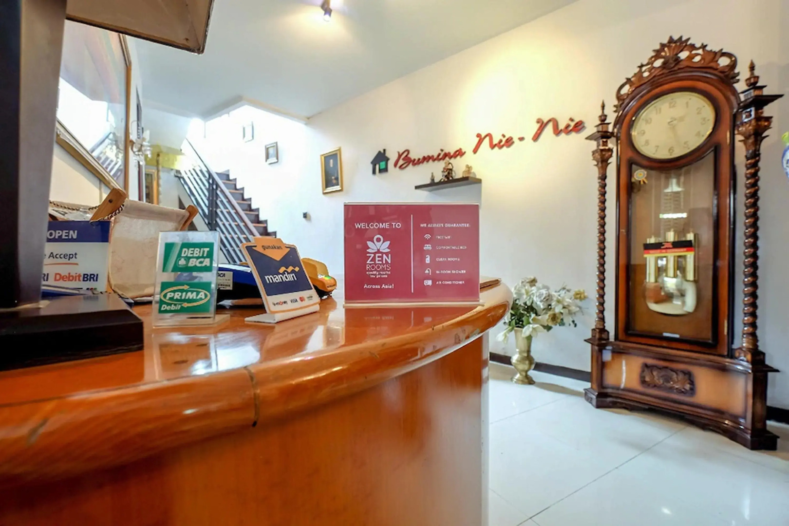 Buminanienie Guesthouse Bandung by ZUZU