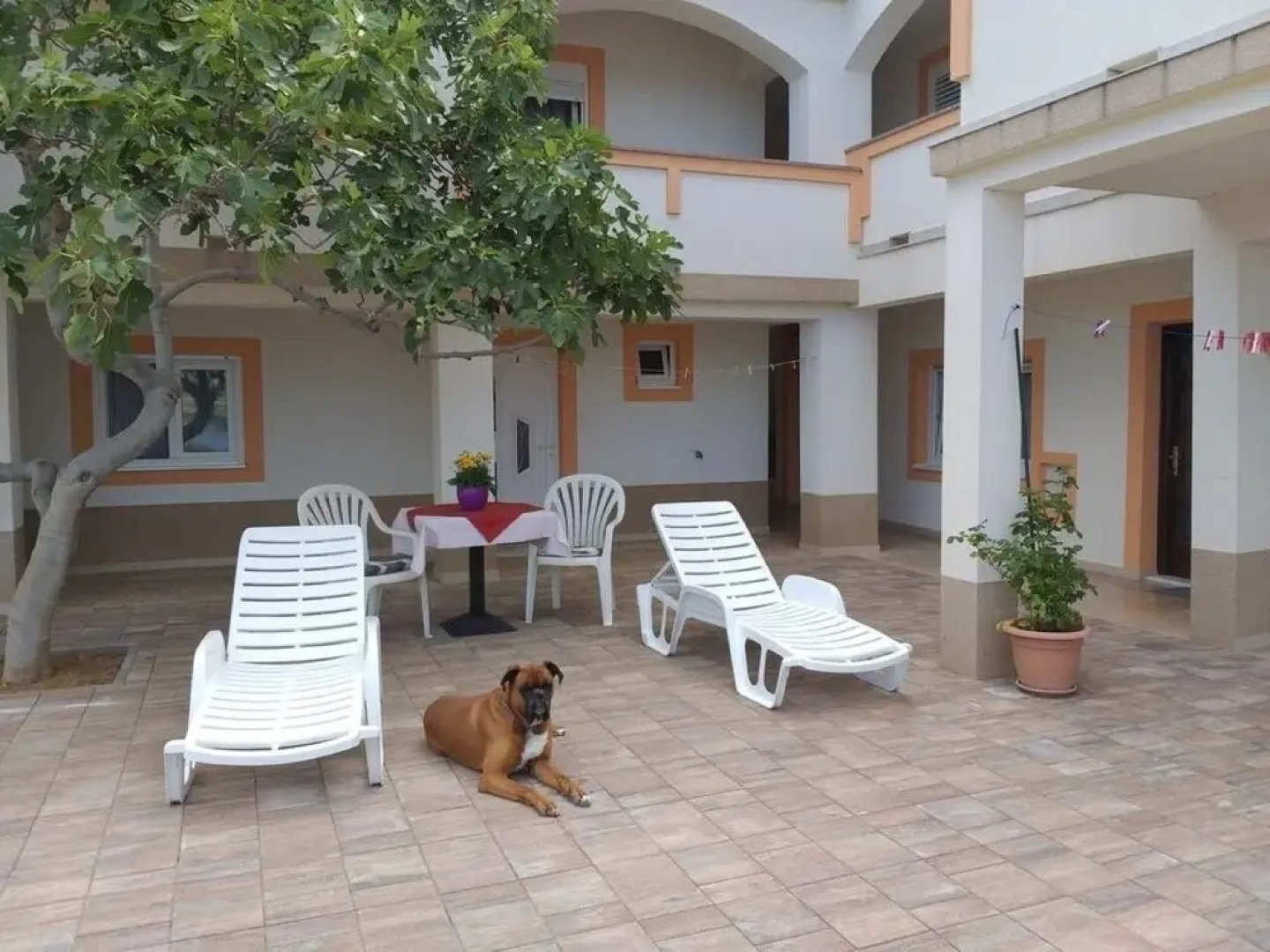 Poolhouse - Close to the sea - A5